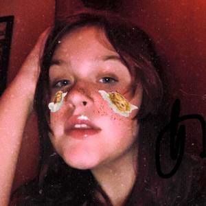 Meet your Posher, Lynn